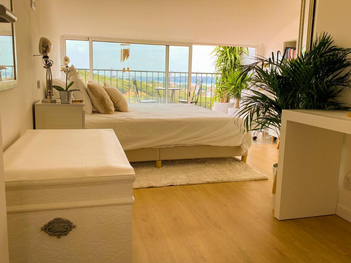 Ideally Located With Perfect Views Homestay *
