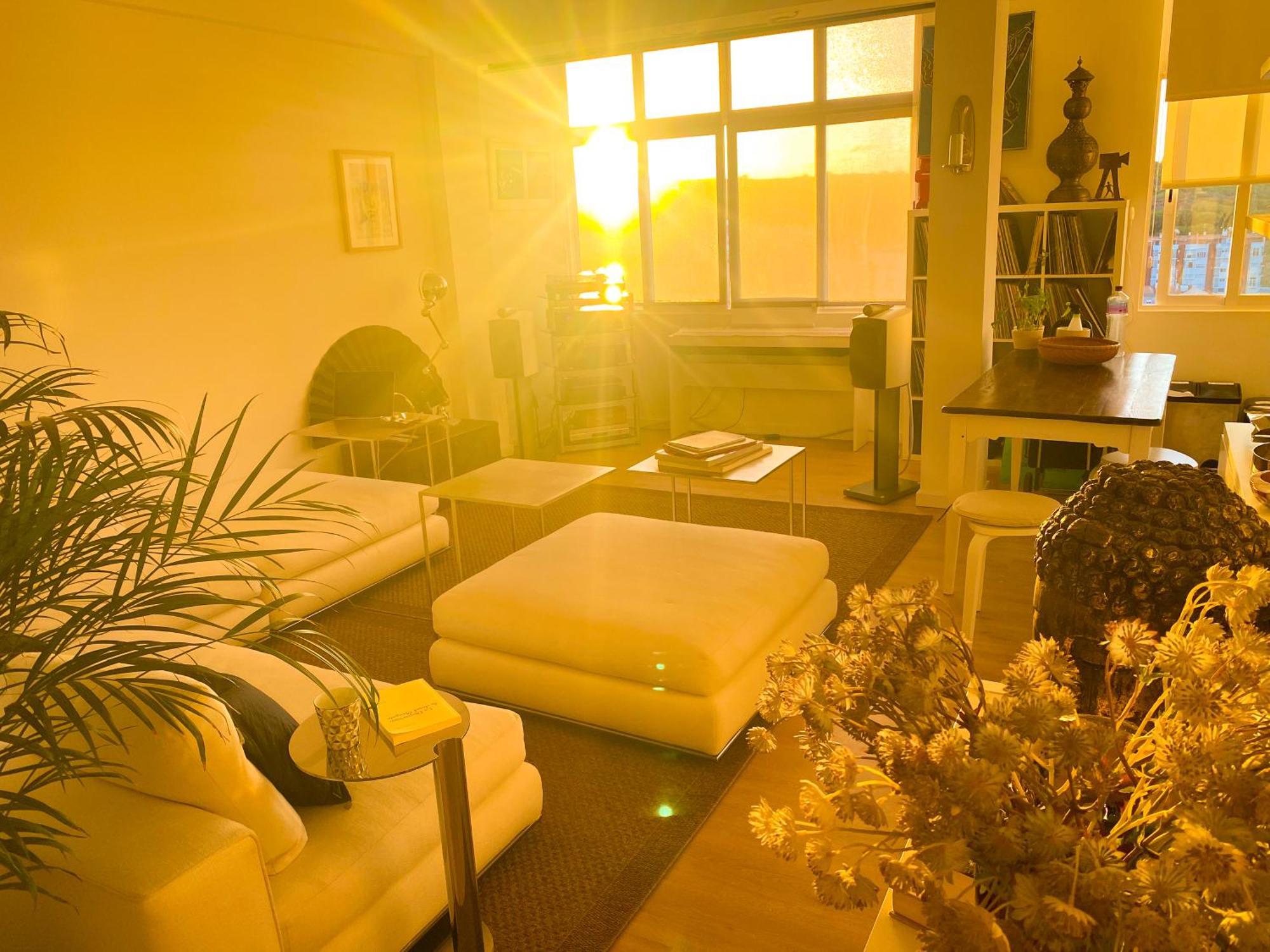 Ideally Located With Perfect Views Alges