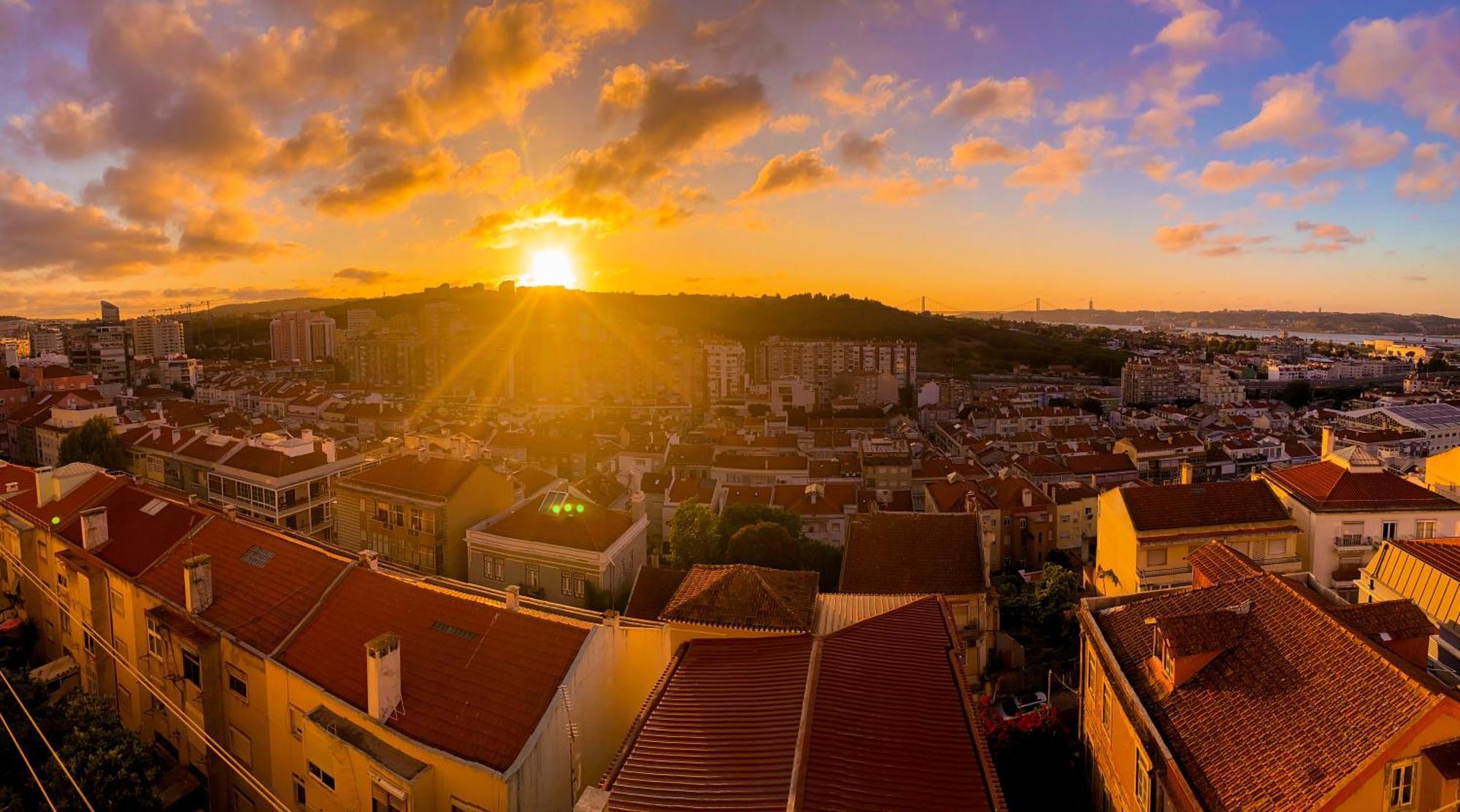 Homestay Ideally Located With Perfect Views