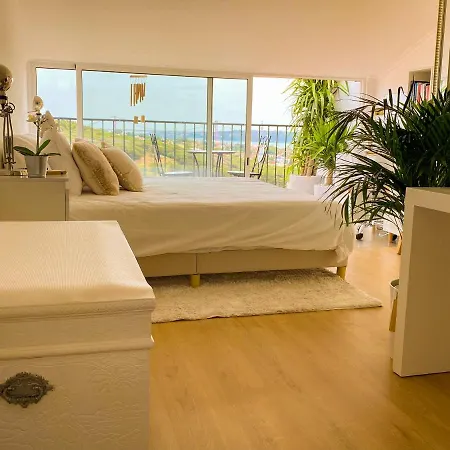 Ideally Located With Perfect Views Alges Exterior photo
