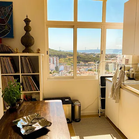 Ideally Located With Perfect Views Alges Exterior photo