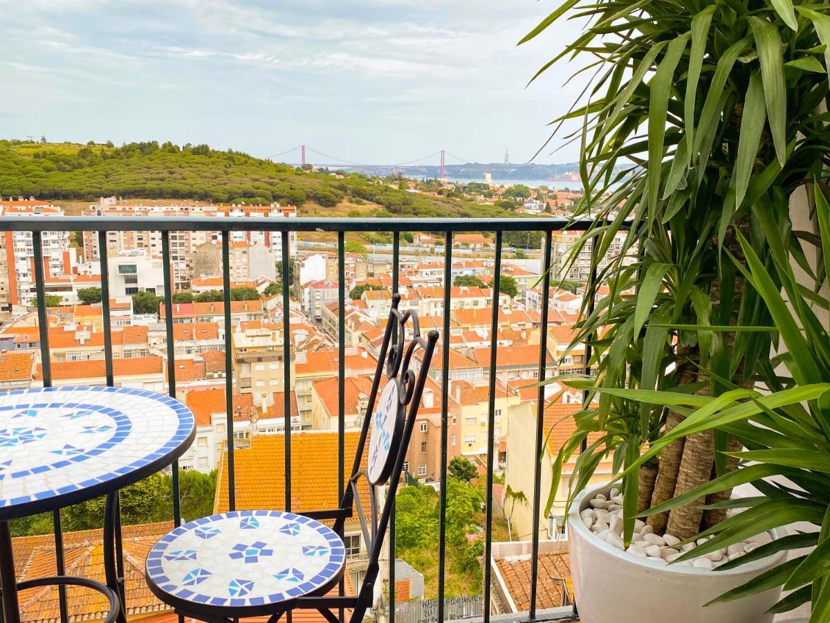 Ideally Located With Perfect Views Kwatera prywatna