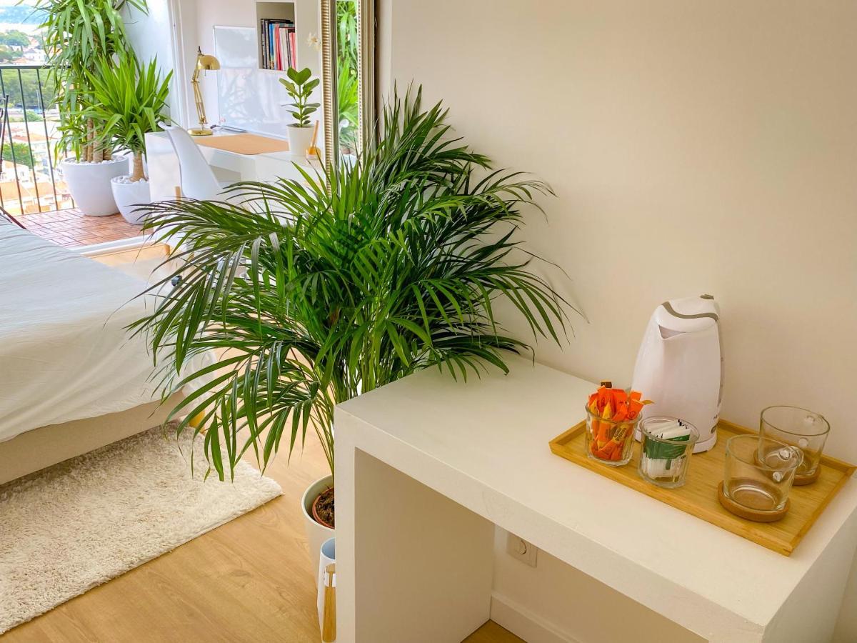Ideally Located With Perfect Views